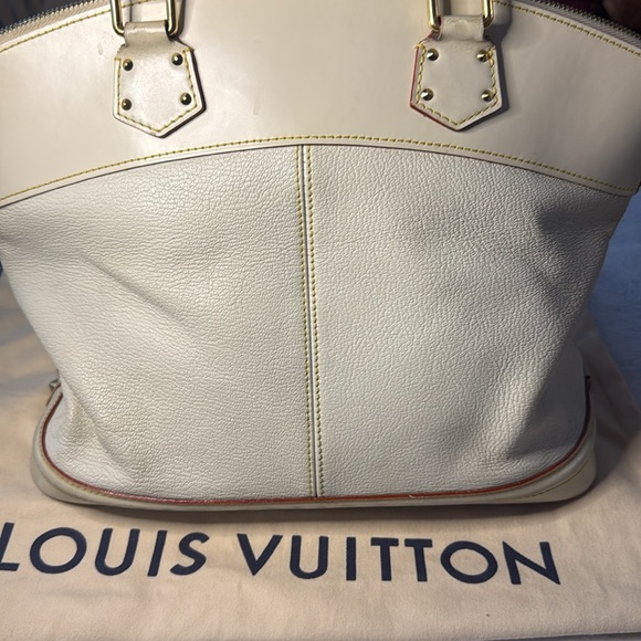 Louis Vuitton Lockit MM Suhali Leather Satchel - Picture 4 of 15